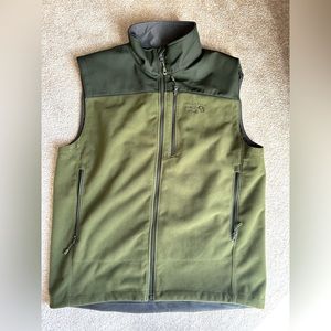 Men’s mountain hardwear mountain tech II zipper vest